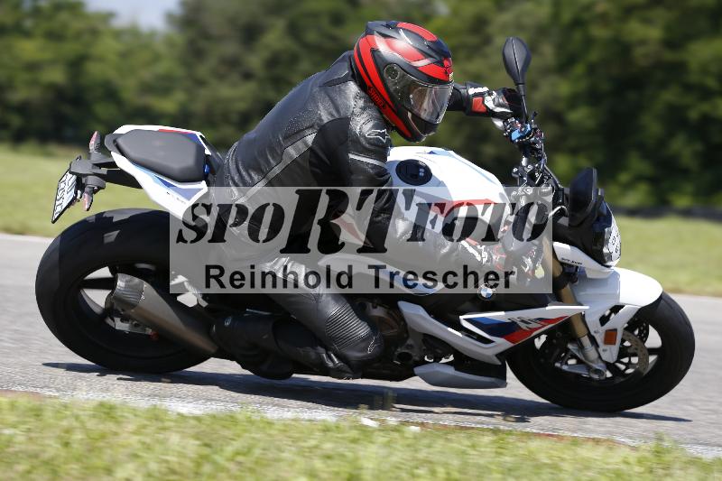 /Archiv-2024/29 12.06.2024 MOTO.CH Track Day ADR/Gruppe gelb/89